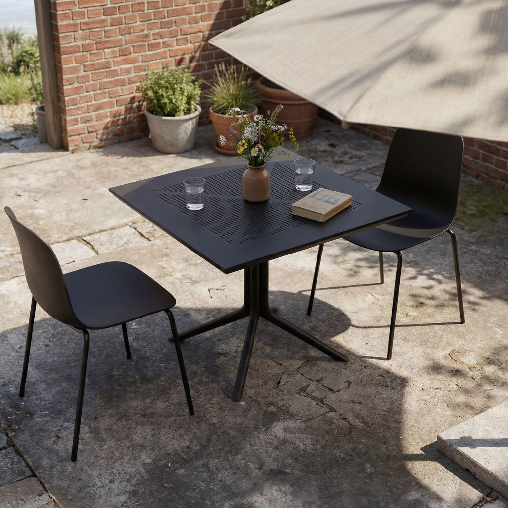 Sodo baldų rinkinys Zeron su 2 kėdėmis
