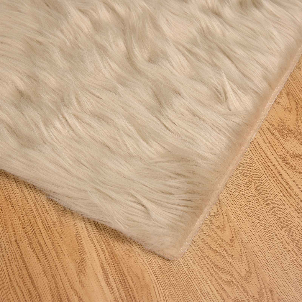 Dirbtinio avikailio kilimas Tafalla Smėlio 120 x 170 cm